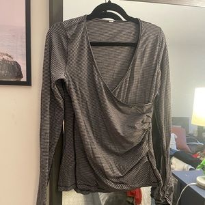 Lululemon long sleeve striped shirt
